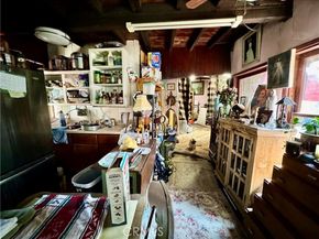 8455 McGroarty Street, Sunland (los Angeles) CA 91040