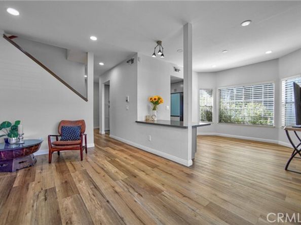 20851 Community Street 10, Winnetka (los Angeles) CA 91306