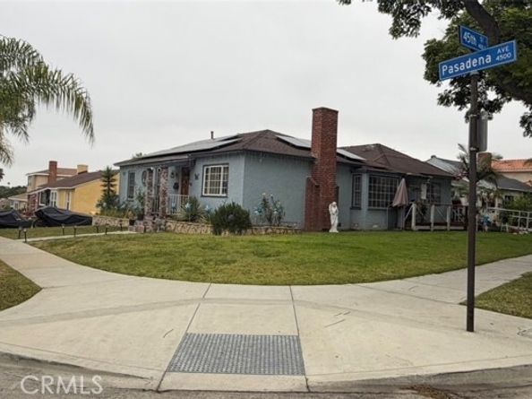 4504 Pasadena, Long Beach CA 90807
