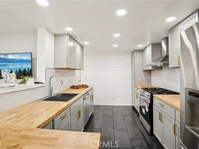 11300 Foothill Blvd 97, Sylmar (los Angeles) CA 91342