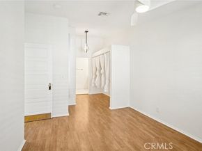 11300 Foothill Blvd 97, Sylmar (los Angeles) CA 91342