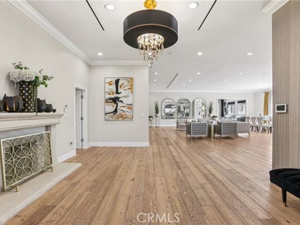 6850 Longridge Avenue, North Hollywood (los Angeles) CA 91605
