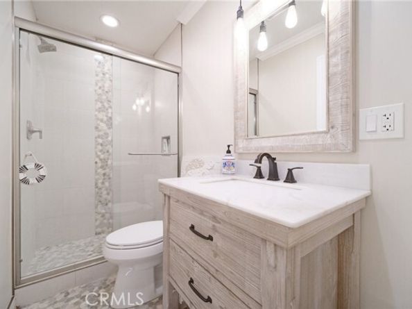 6850 Longridge Avenue, North Hollywood (los Angeles) CA 91605