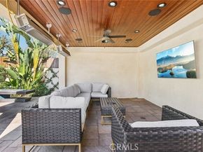 6850 Longridge Avenue, North Hollywood (los Angeles) CA 91605