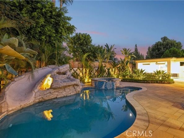 6850 Longridge Avenue, North Hollywood (los Angeles) CA 91605