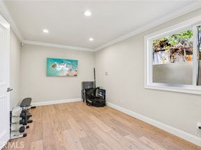 6850 Longridge Avenue, North Hollywood (los Angeles) CA 91605