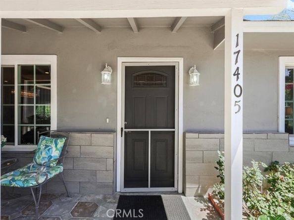 17405 Wyandotte Street, Van Nuys (los Angeles) CA 91406