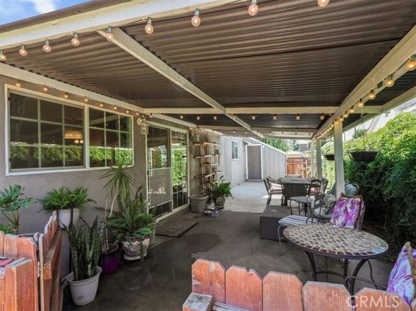 17405 Wyandotte Street, Van Nuys (los Angeles) CA 91406