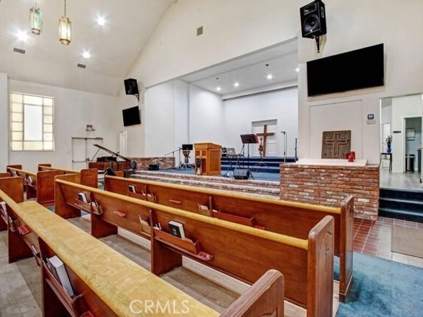 724 Glenoaks Boulevard, Burbank CA 91502