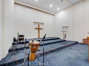 724 Glenoaks Boulevard, Burbank CA 91502