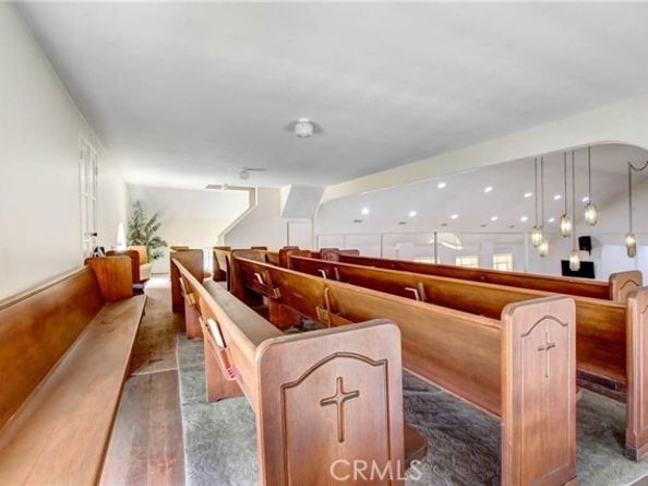 724 Glenoaks Boulevard, Burbank CA 91502