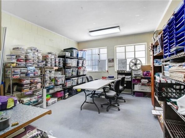 724 Glenoaks Boulevard, Burbank CA 91502