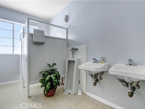 724 Glenoaks Boulevard, Burbank CA 91502