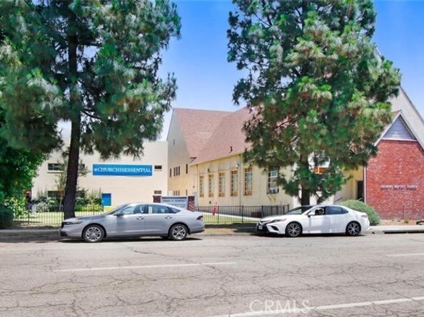 724 Glenoaks Boulevard, Burbank CA 91502