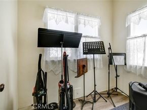 724 Glenoaks Boulevard, Burbank CA 91502