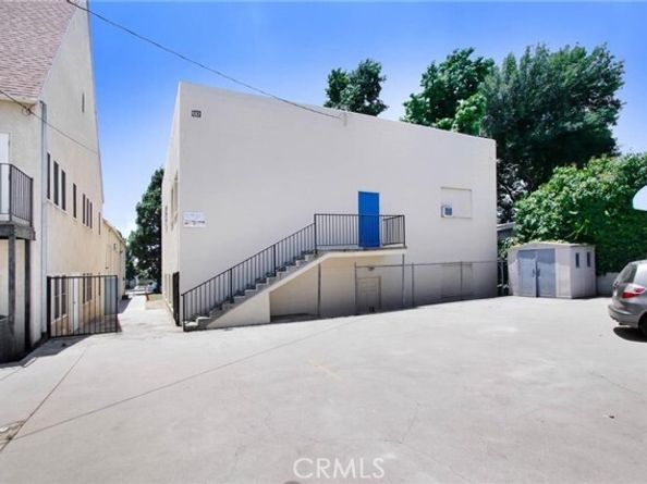 724 Glenoaks Boulevard, Burbank CA 91502