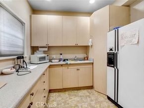724 Glenoaks Boulevard, Burbank CA 91502