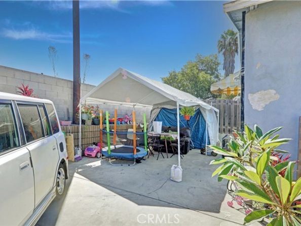 908 Mcfarland Avenue, Wilmington (los Angeles) CA 90744