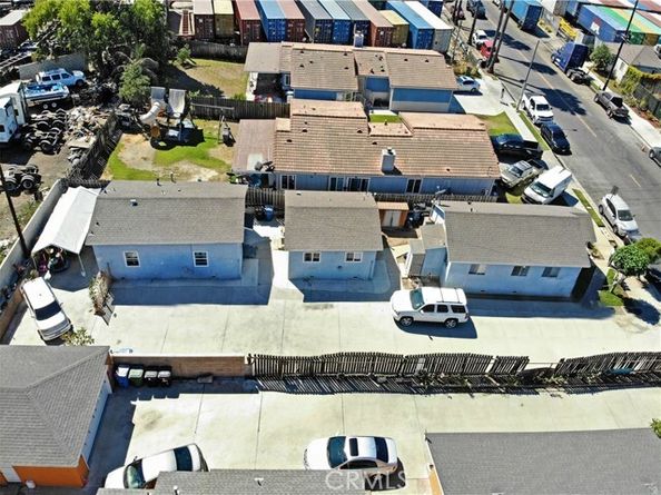 908 Mcfarland Avenue, Wilmington (los Angeles) CA 90744