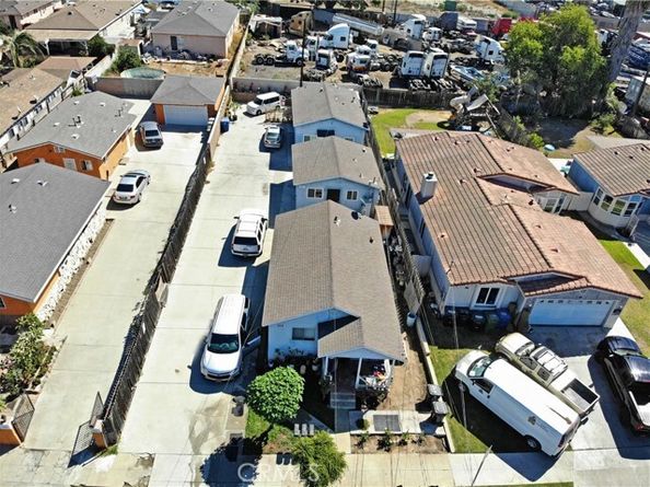 908 Mcfarland Avenue, Wilmington (los Angeles) CA 90744
