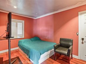 6355 Peach Avenue, Van Nuys (los Angeles) CA 91411
