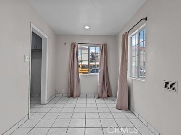 1304 N Fries, Wilmington (los Angeles) CA 90744