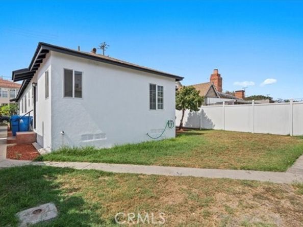 1304 N Fries, Wilmington (los Angeles) CA 90744