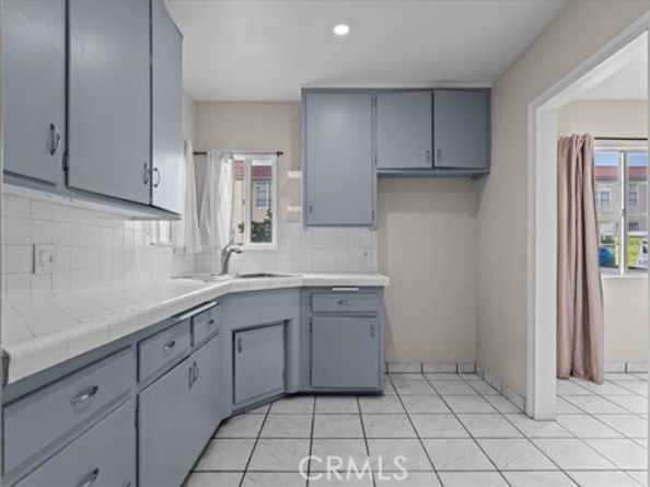 1304 N Fries, Wilmington (los Angeles) CA 90744