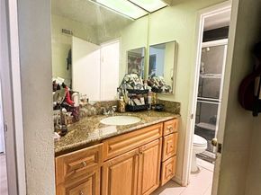 821 S Cerritos Avenue 13, Azusa CA 91702