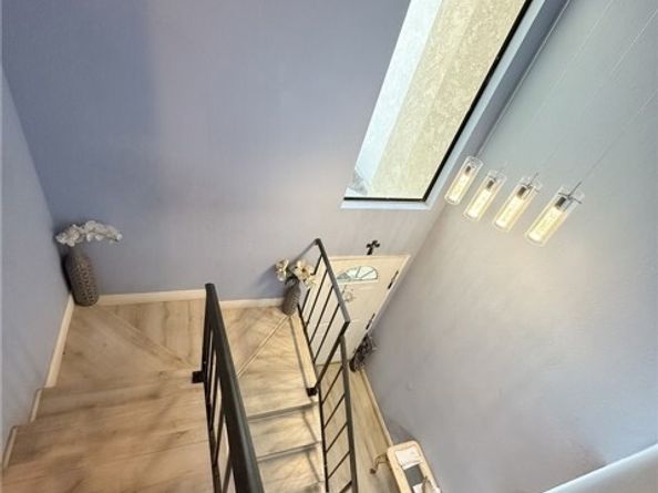 821 S Cerritos Avenue 13, Azusa CA 91702