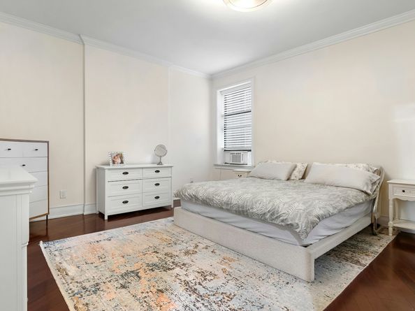 229 West 97th Street 6E, New York NY 10025