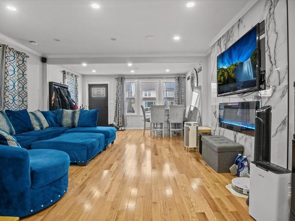 216-08 115th Road, Queens NY 11411
