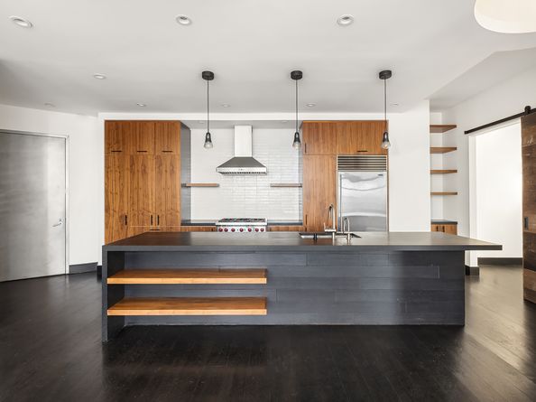 60 Broadway 7K, Brooklyn NY 11249