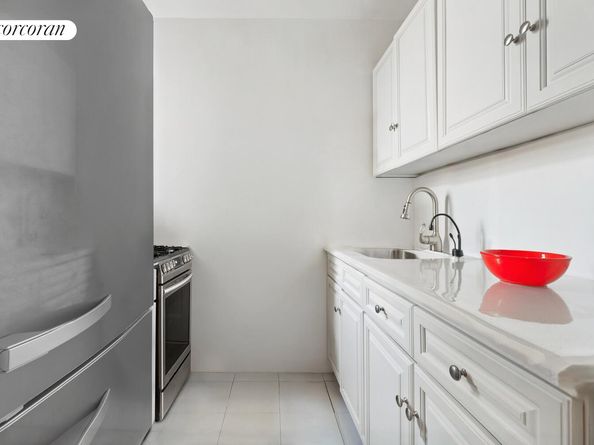 675 Academy Street 6A, New York NY 10034