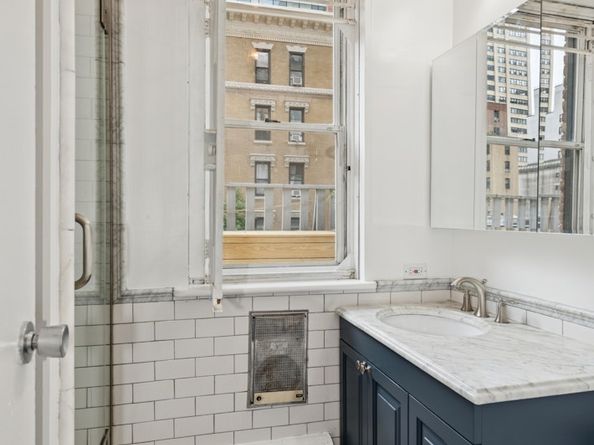 131 East 39th Street 4, New York NY 10016