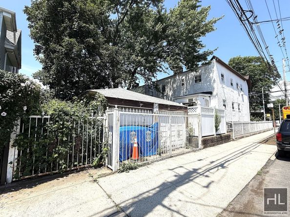 3724 Ave J, Brooklyn NY 11210
