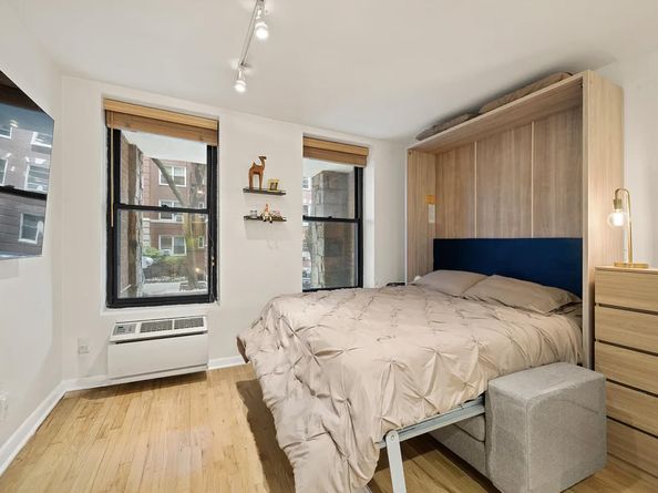315 West 55th Street 1D, New York NY 10019