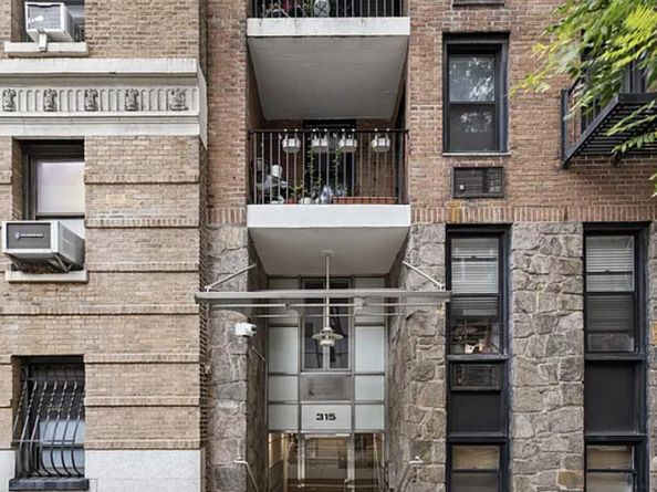 315 West 55th Street 1D, New York NY 10019