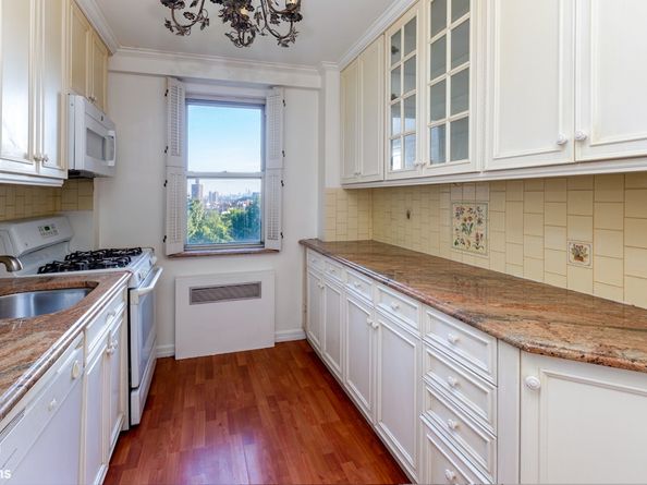 3135 Johnson Avenue 12C, Bronx NY 10463