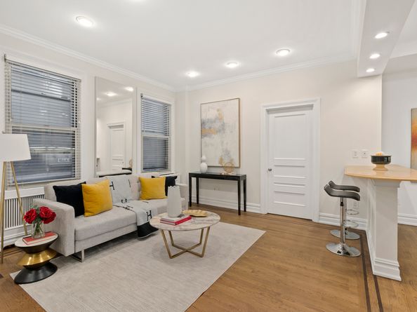 171 West 57th Street 2A, New York NY 10019