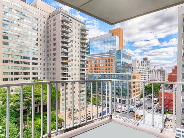 220 East 65th Street 9M, New York NY 10065