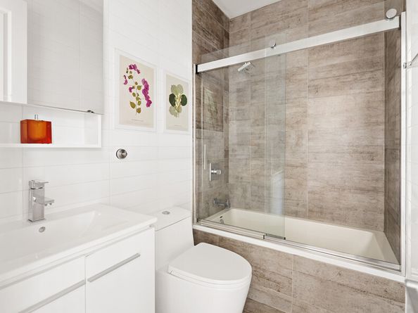 1582A Pacific Street, Brooklyn NY 11213