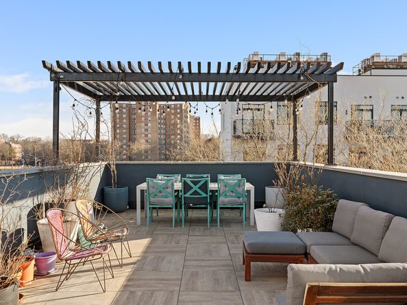 1582A Pacific Street, Brooklyn NY 11213