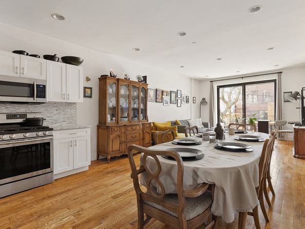 1582A Pacific Street, Brooklyn NY 11213