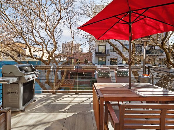 1582A Pacific Street, Brooklyn NY 11213