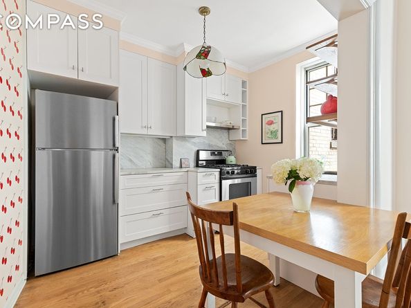 125 Prospect Park W 2E, Brooklyn NY 11215