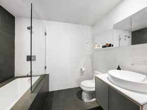 425 East 13th Street 2B, New York NY 10009