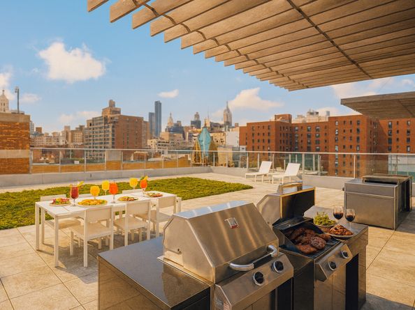 425 East 13th Street 2B, New York NY 10009