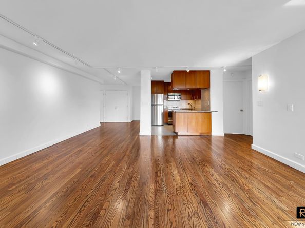 264 East Broadway C405, New York NY 10002