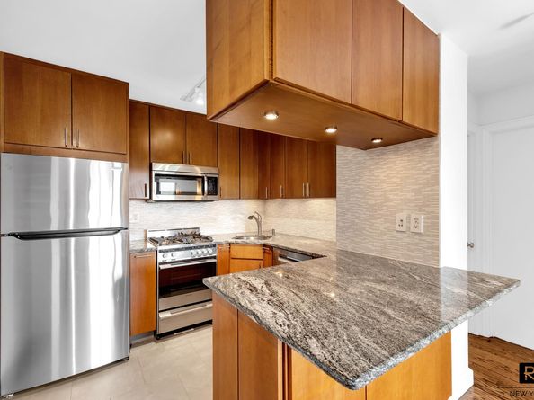 264 East Broadway C405, New York NY 10002